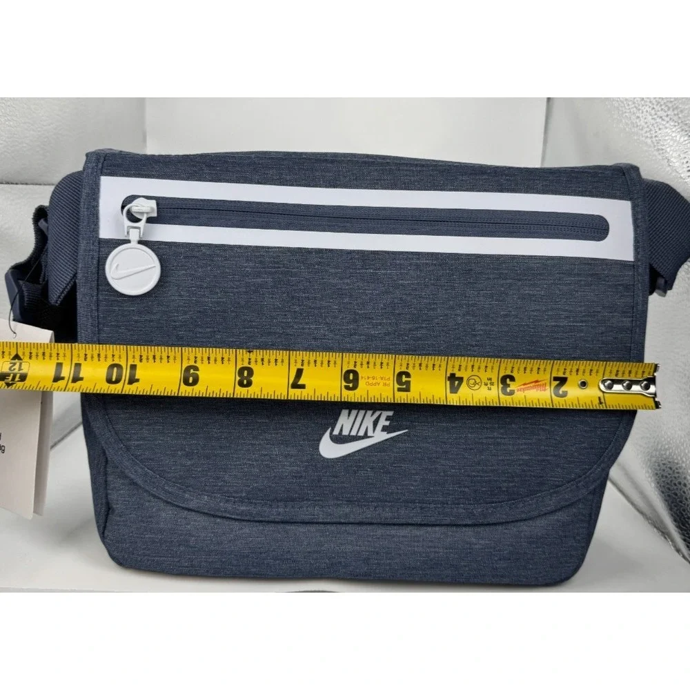 Nike Insulated Lunch Bag 7.5L Crossbody Strap Blue Melange Style 3130-U9E